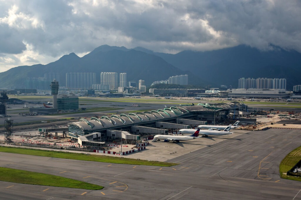 SPL Lighting Solutions - Hong Kong Airport Midfield Concourse